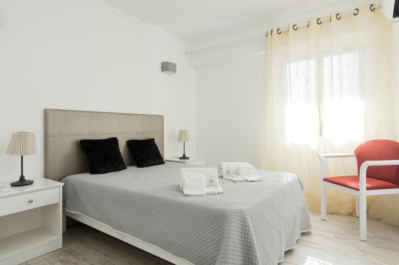 Chantal Apartment - Near The Beach - กัวเตย์รา ภายนอก รูปภาพ