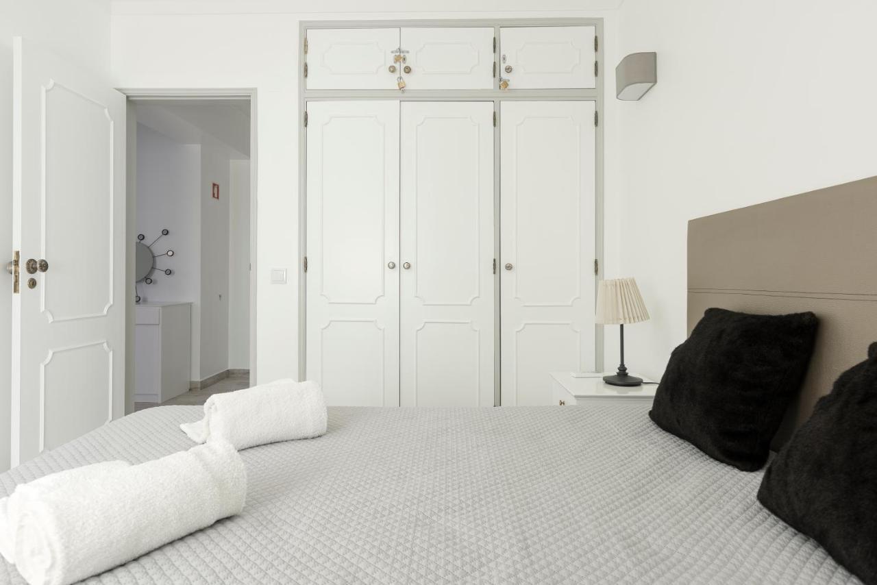 Chantal Apartment - Near The Beach - กัวเตย์รา ภายนอก รูปภาพ